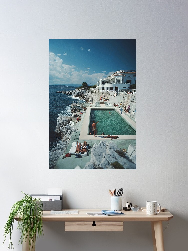 Retro Poolside Host Luxury Lif – Luxury Lifestyle Picture Bewertung und Preis