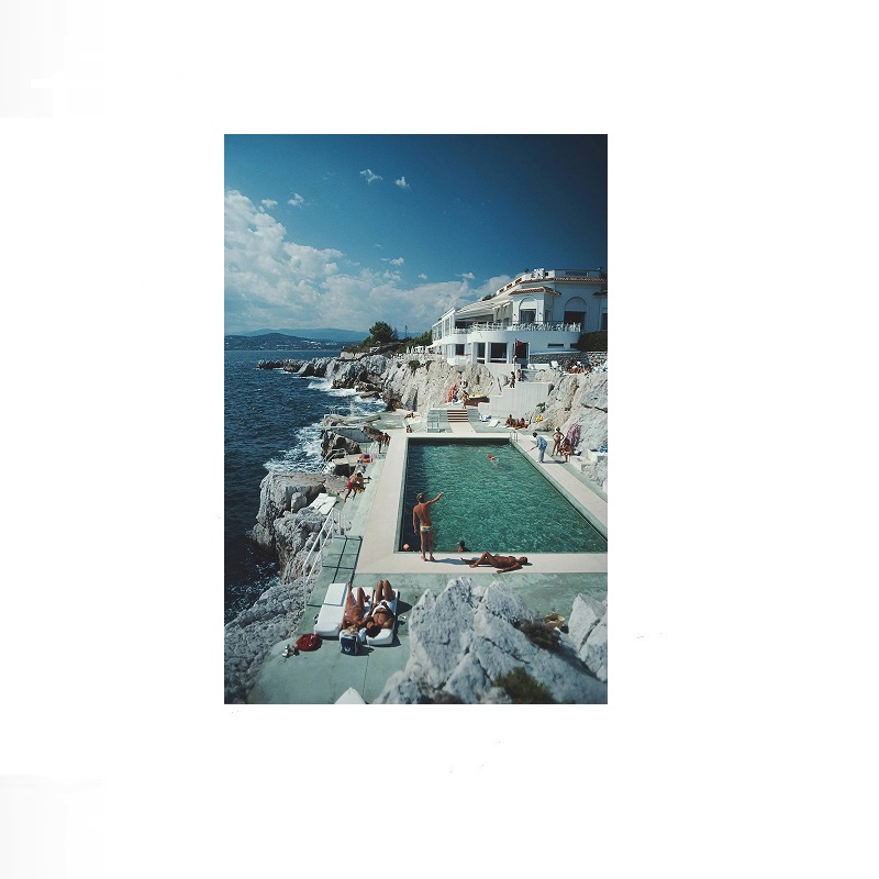 Retro Poolside Host Luxury Lif – Luxury Lifestyle Picture Bewertung und Preis